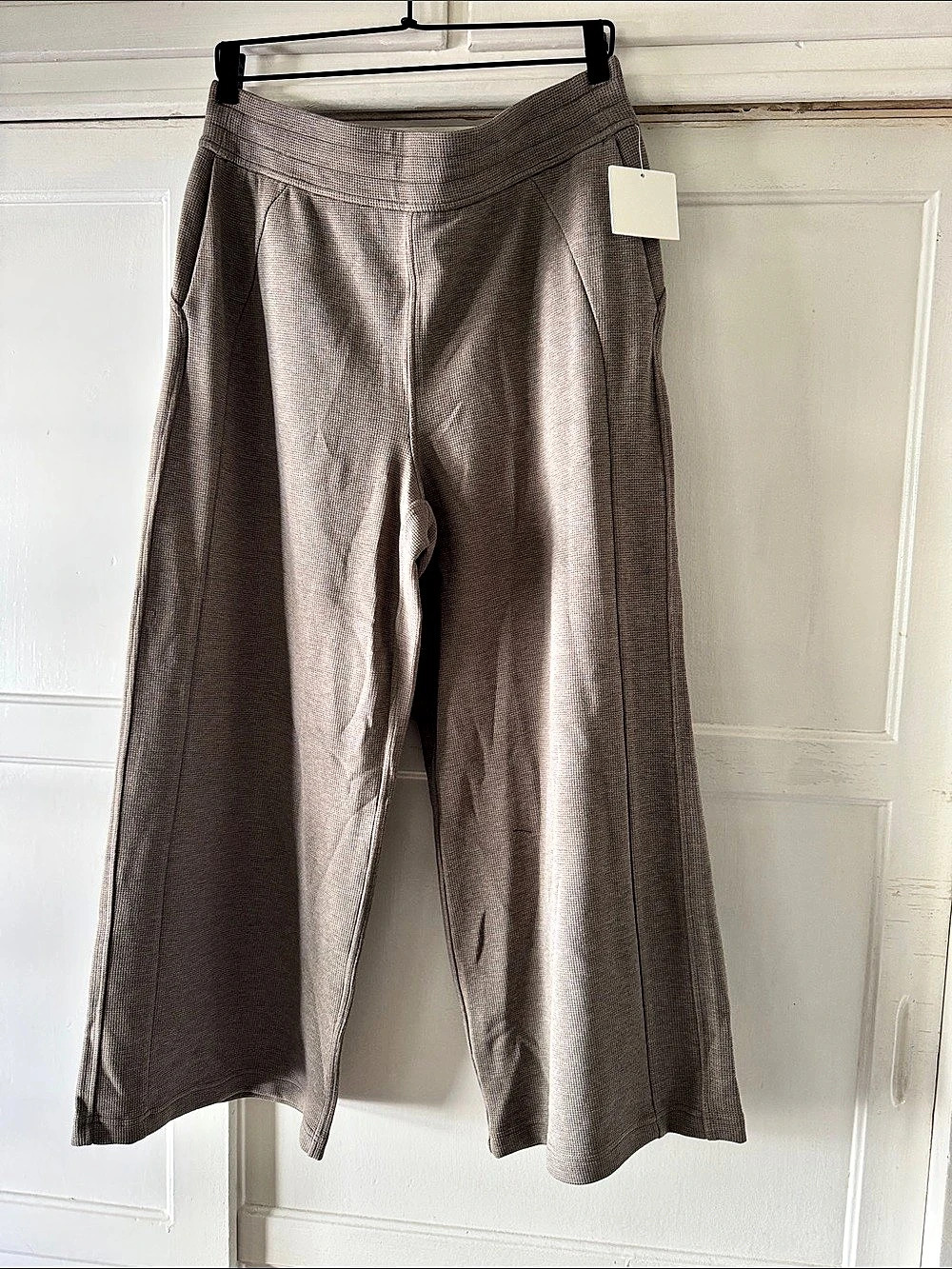 lululemon Scuba Mid-Rise Wide-Leg Pant *Waffle Brown Large